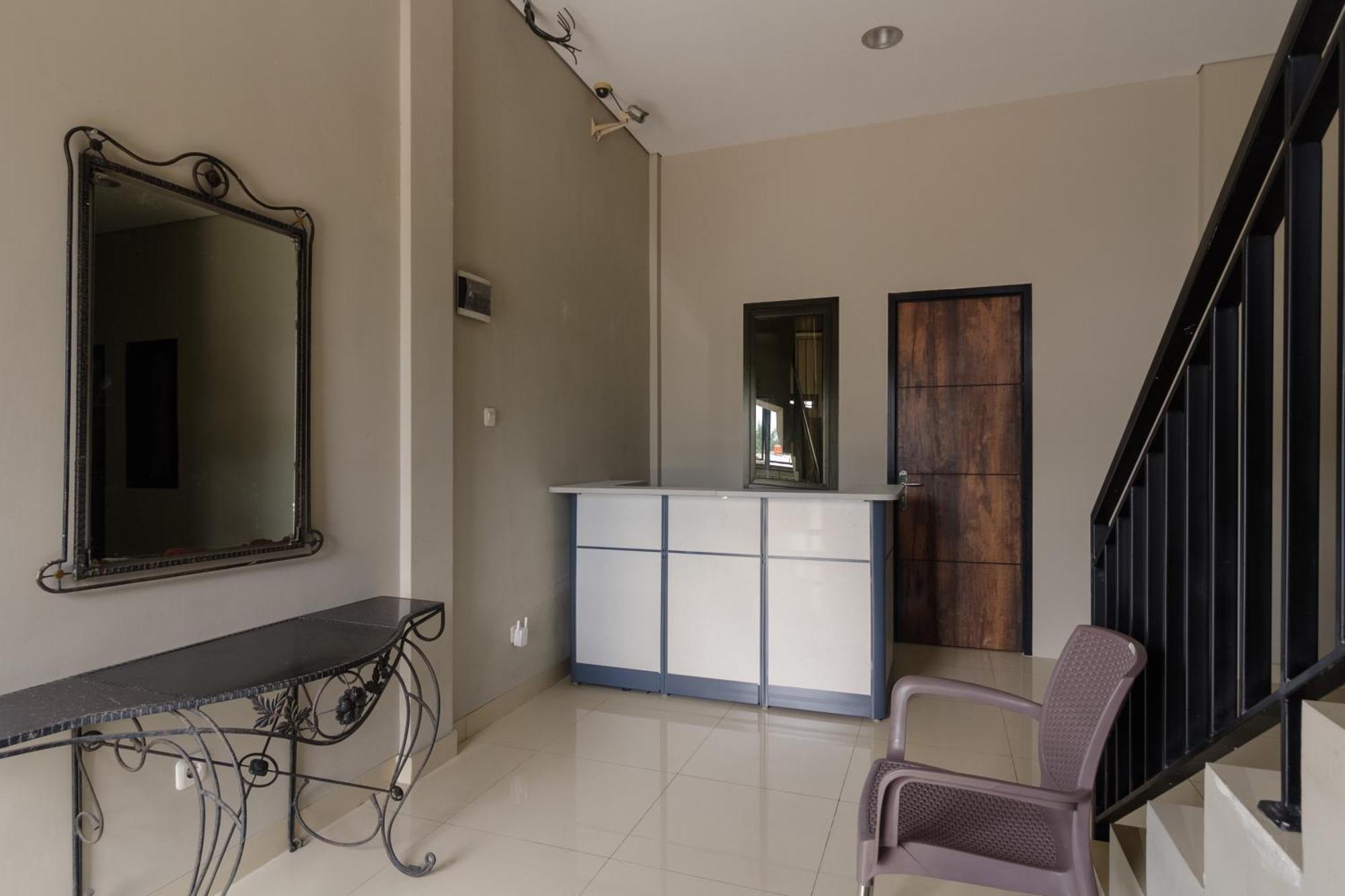 Reddoorz Near Puri Indah Mall Τζακάρτα Εξωτερικό φωτογραφία