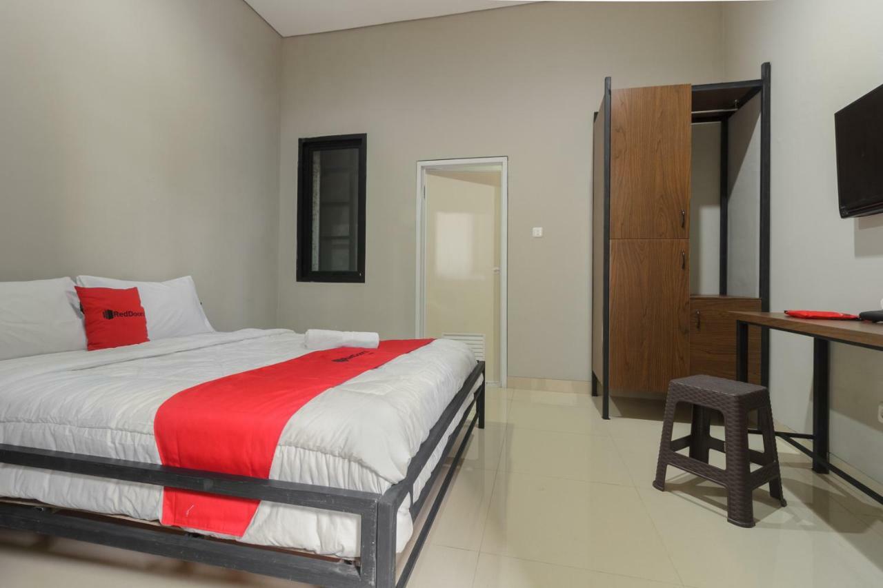 Reddoorz Near Puri Indah Mall Τζακάρτα Εξωτερικό φωτογραφία